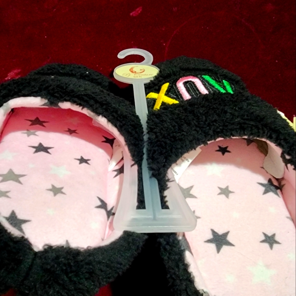Women's PJ Couture Black Slippers - Picture 5 of 5
